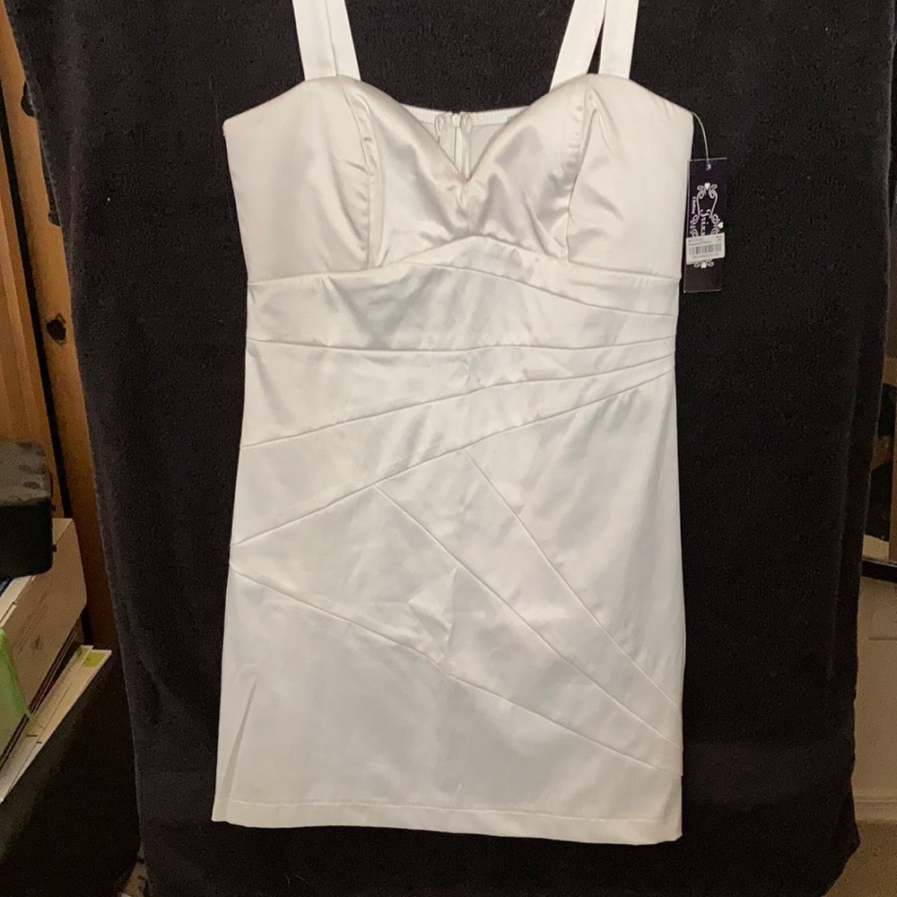 Junior’s Trixxi white dress size 9